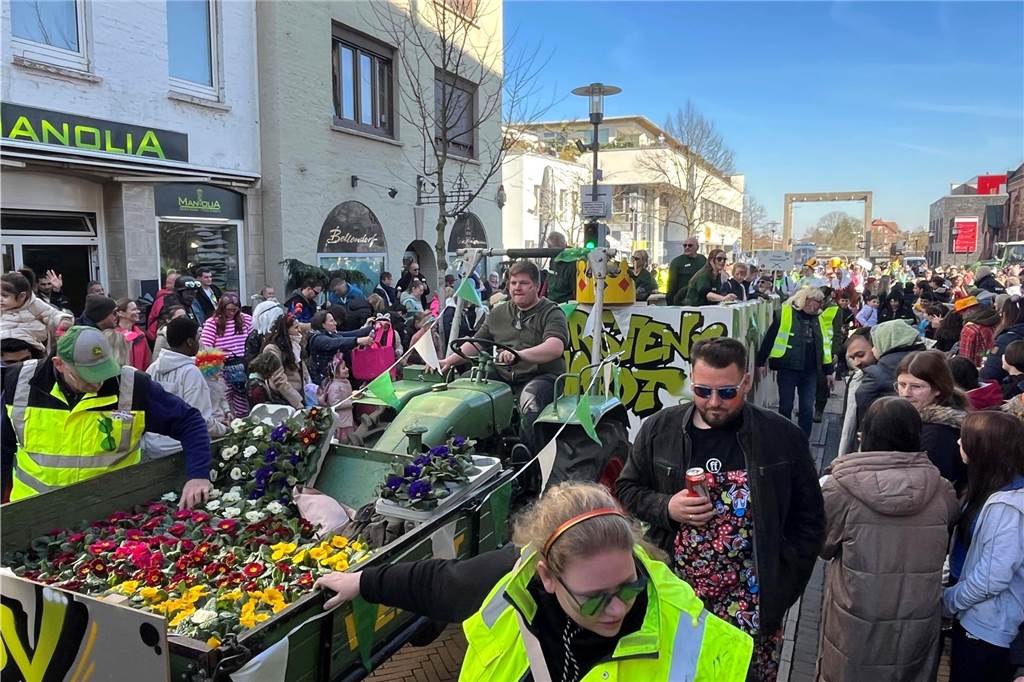 Impressionen vom Rosenmontagszug 2025 in Dorsten