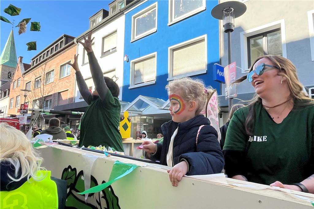Impressionen vom Rosenmontagszug 2025 in Dorsten