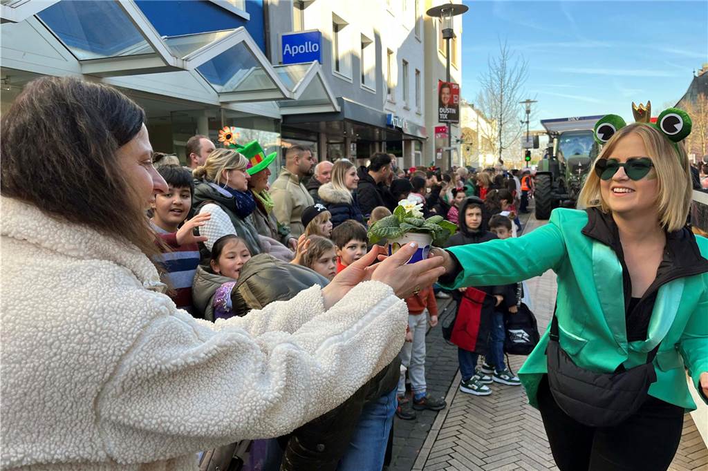 Impressionen vom Rosenmontagszug 2025 in Dorsten