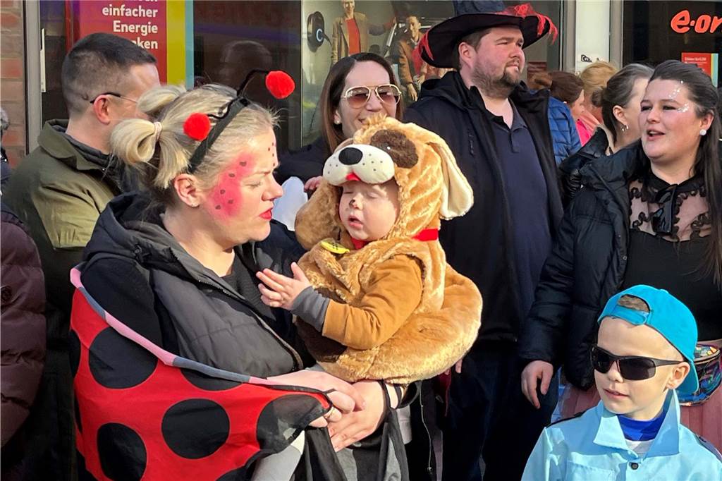 Impressionen vom Rosenmontagszug 2025 in Dorsten
