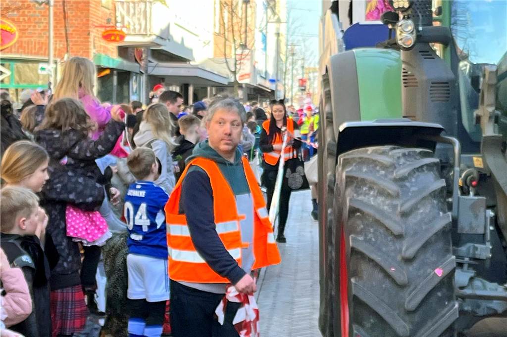 Impressionen vom Rosenmontagszug 2025 in Dorsten