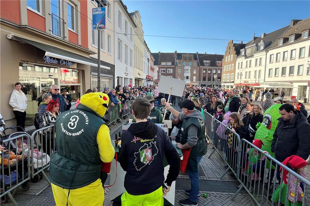 Impressionen vom Rosenmontagszug 2025 in Dorsten