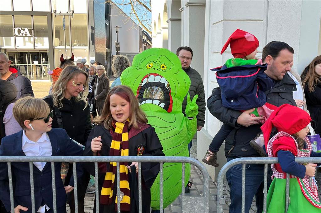 Impressionen vom Rosenmontagszug 2025 in Dorsten