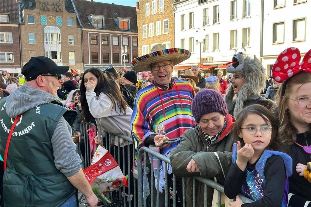 Impressionen vom Rosenmontagszug 2025 in Dorsten