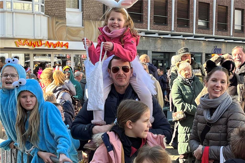 Impressionen vom Rosenmontagszug 2025 in Dorsten