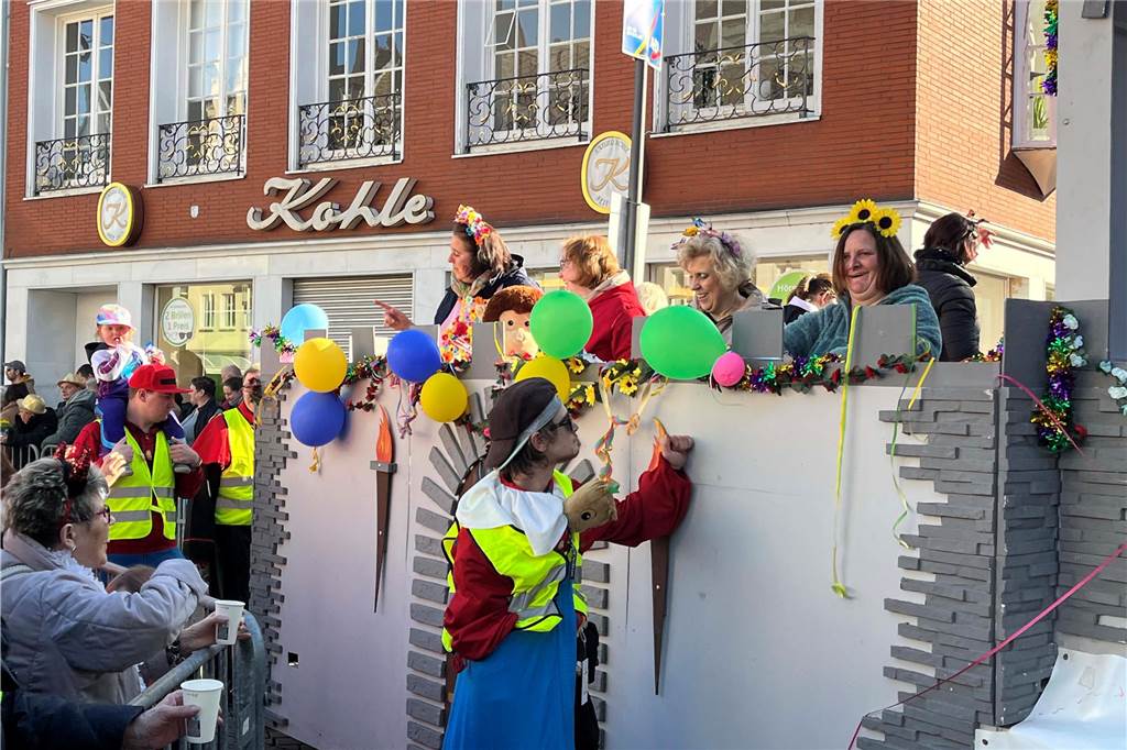 Impressionen vom Rosenmontagszug 2025 in Dorsten