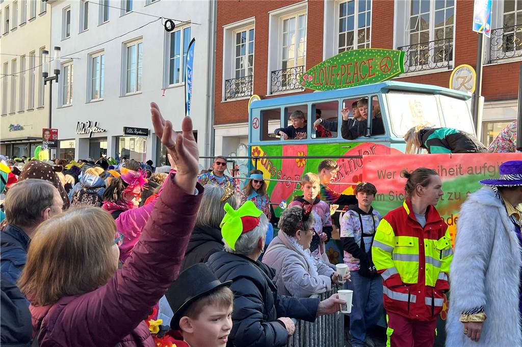 Impressionen vom Rosenmontagszug 2025 in Dorsten