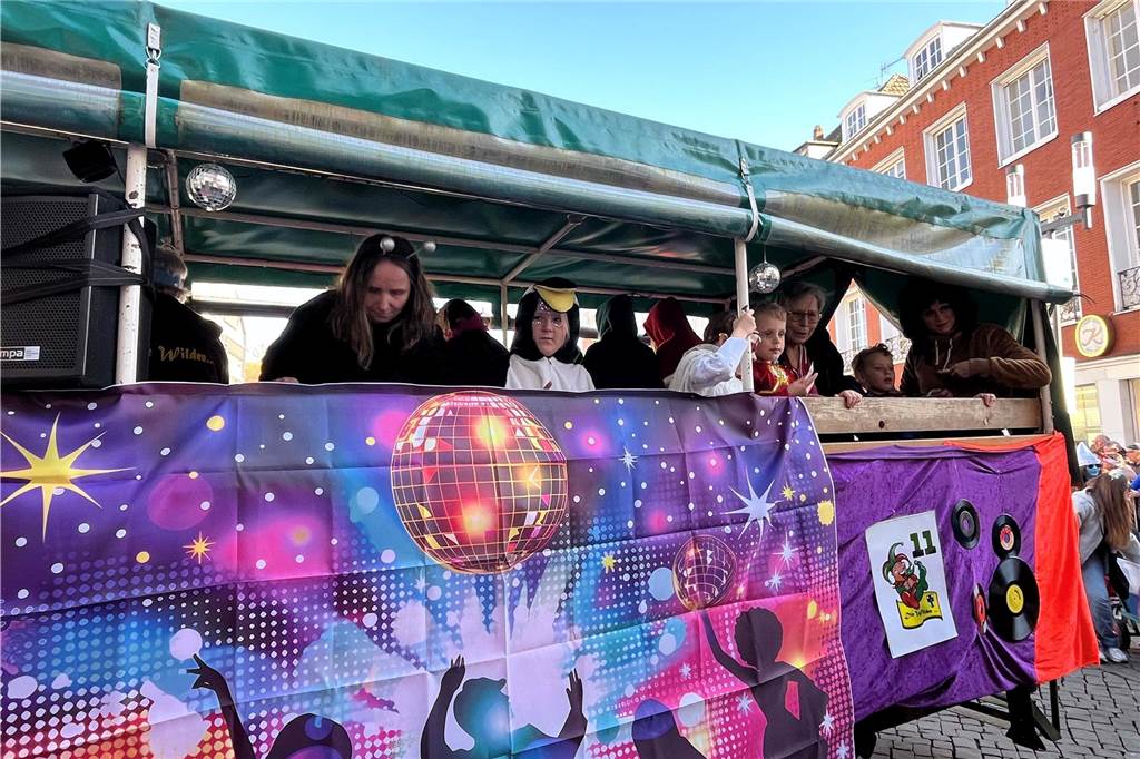 Impressionen vom Rosenmontagszug 2025 in Dorsten