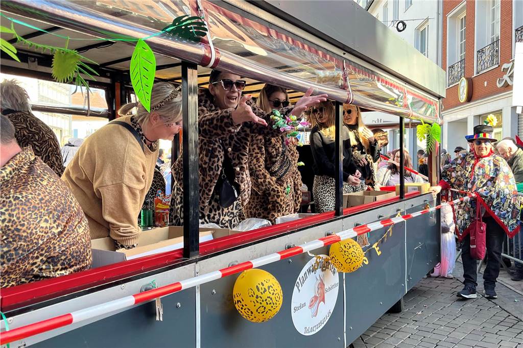 Impressionen vom Rosenmontagszug 2025 in Dorsten