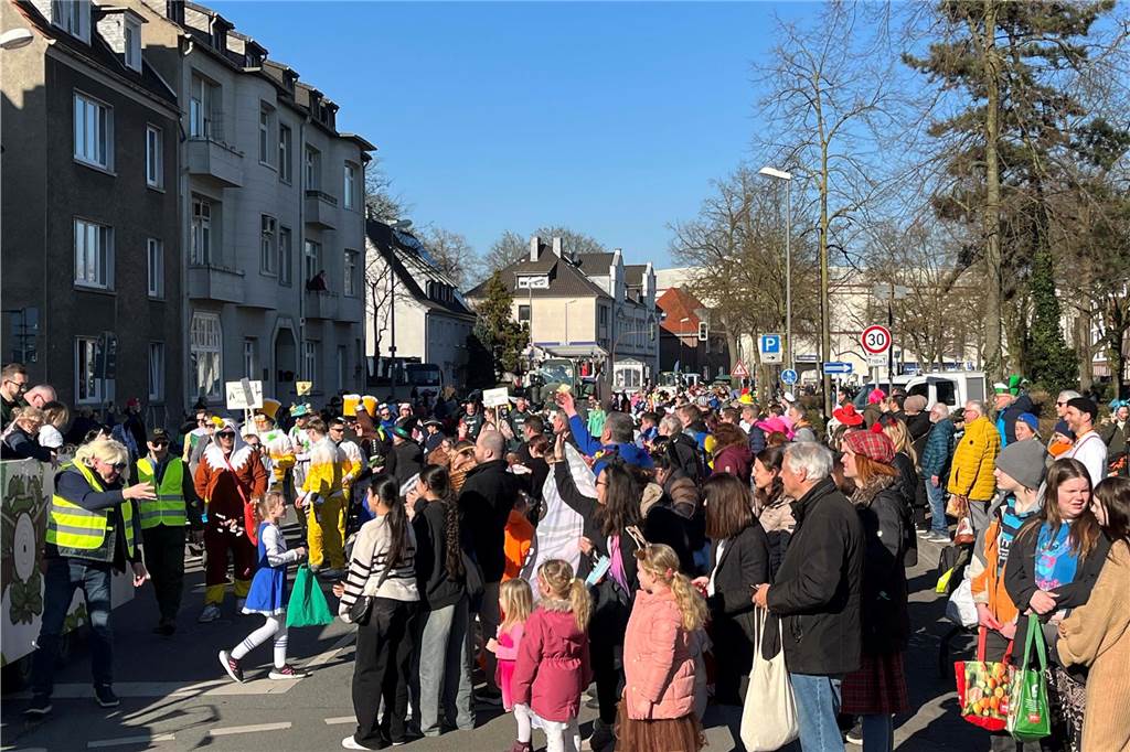 Impressionen vom Rosenmontagszug 2025 in Dorsten