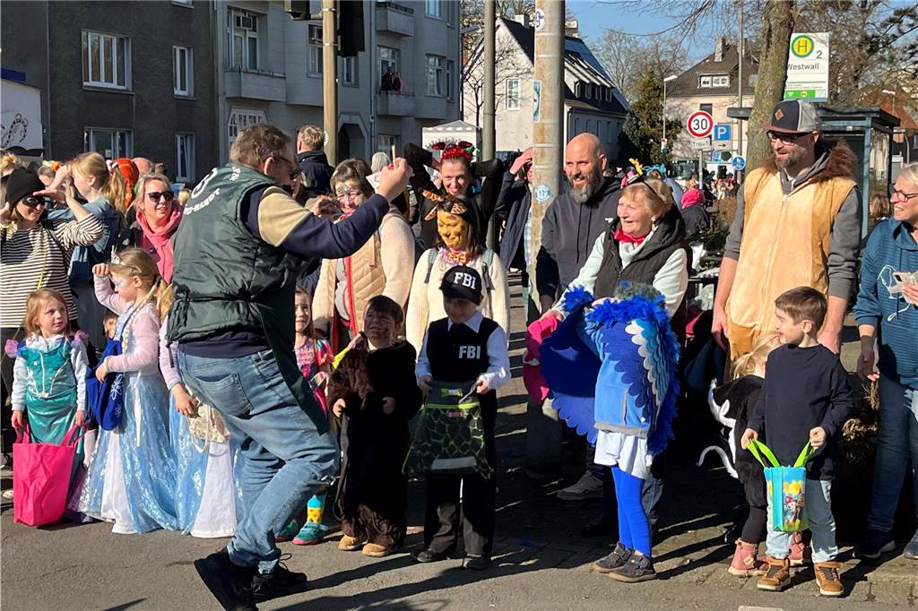 Impressionen vom Rosenmontagszug 2025 in Dorsten