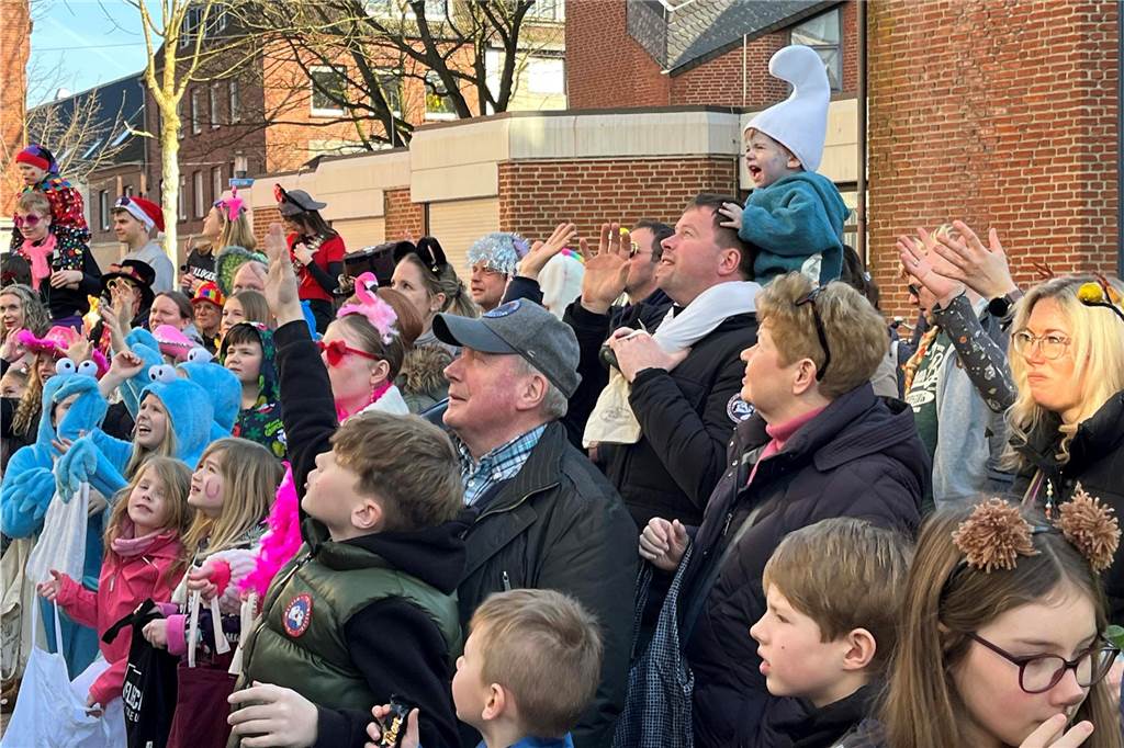 Impressionen vom Rosenmontagszug 2025 in Dorsten