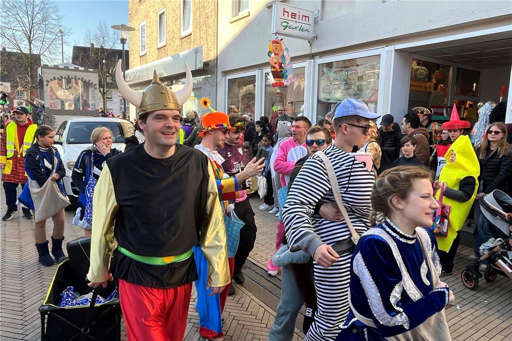 Impressionen vom Rosenmontagszug 2025 in Dorsten