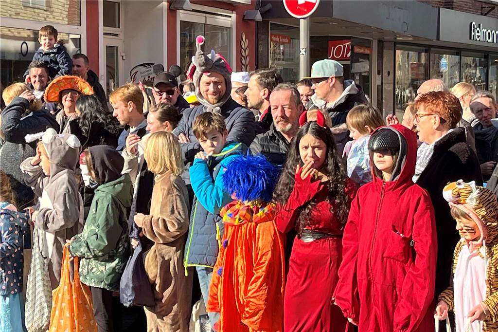Impressionen vom Rosenmontagszug 2025 in Dorsten