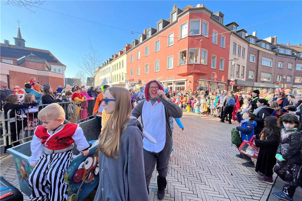 Impressionen vom Rosenmontagszug 2025 in Dorsten