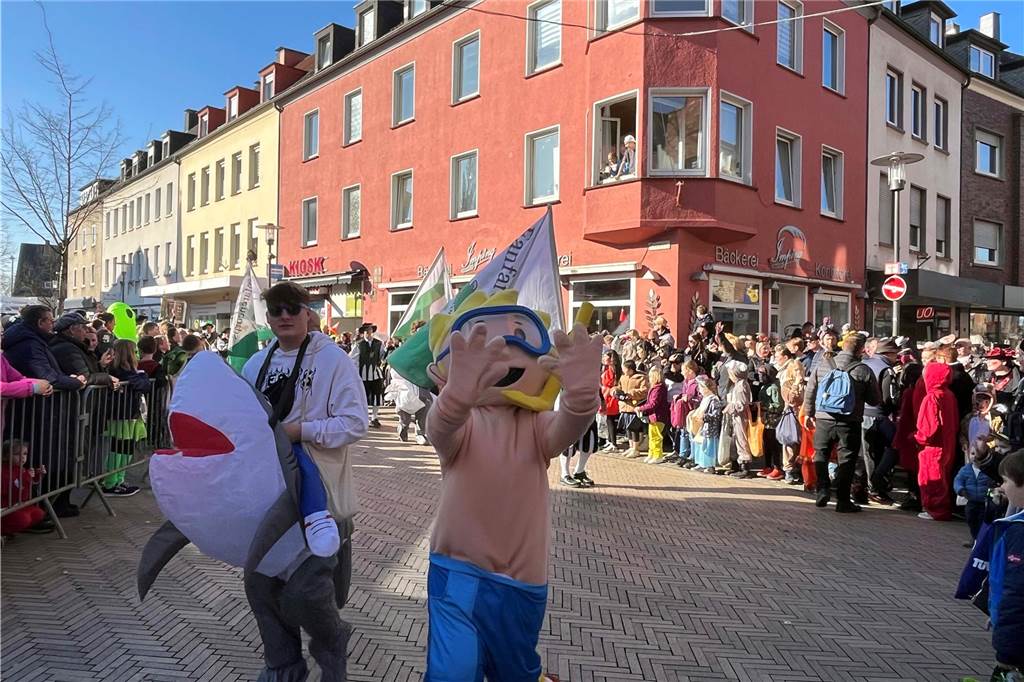 Impressionen vom Rosenmontagszug 2025 in Dorsten