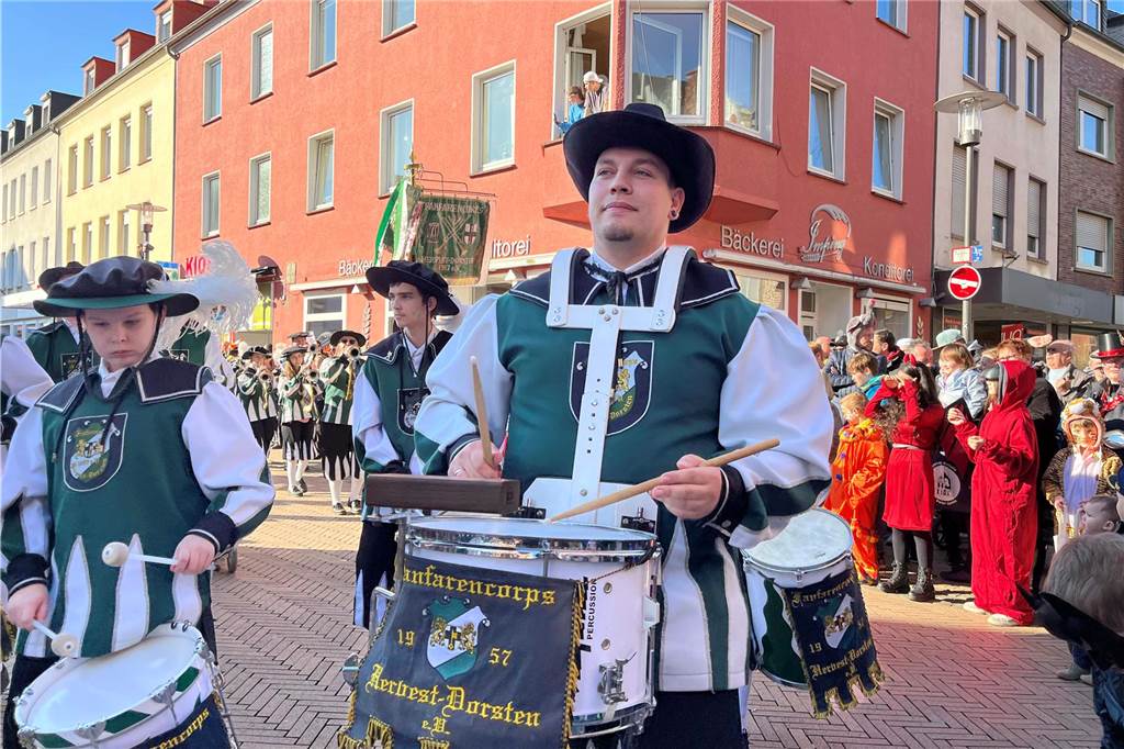 Impressionen vom Rosenmontagszug 2025 in Dorsten