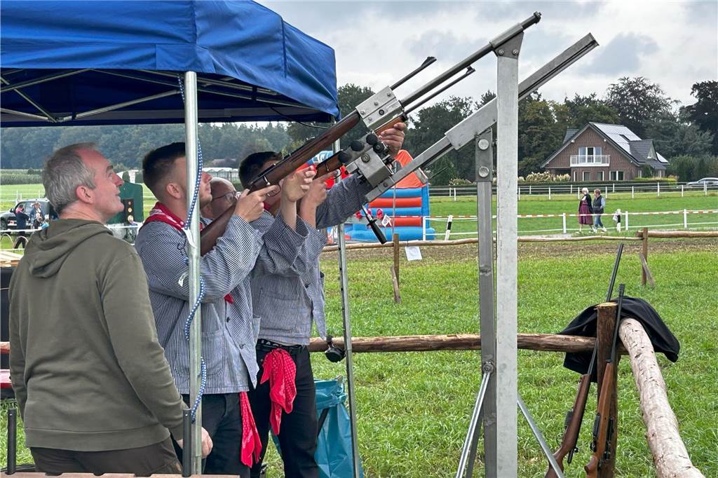 Impressionen vom Schützenfest der Trachtenschützengilde Uefte-Overbeck