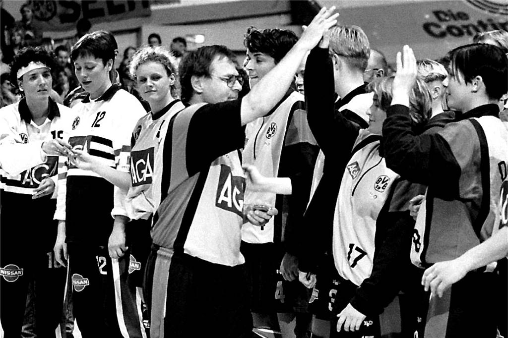 Impressionen vom Spiel der BVB-Handballerinnen 1997 gegen Ljubljana.