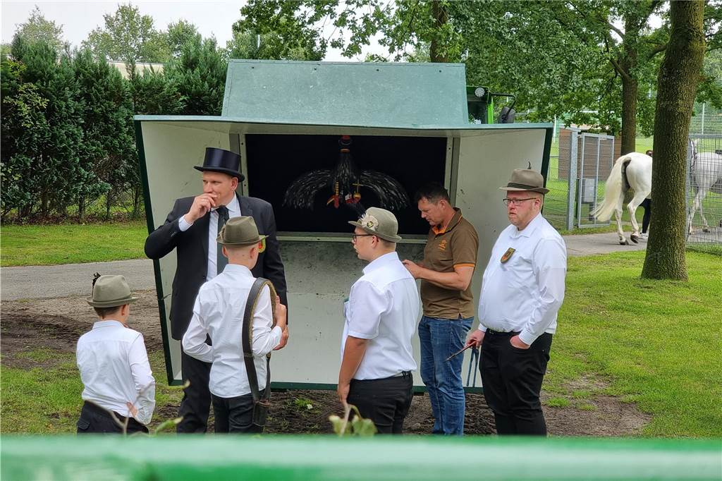 Impressionen vom Vogelschießen der Nienborger Bürgerschützen 2024. 