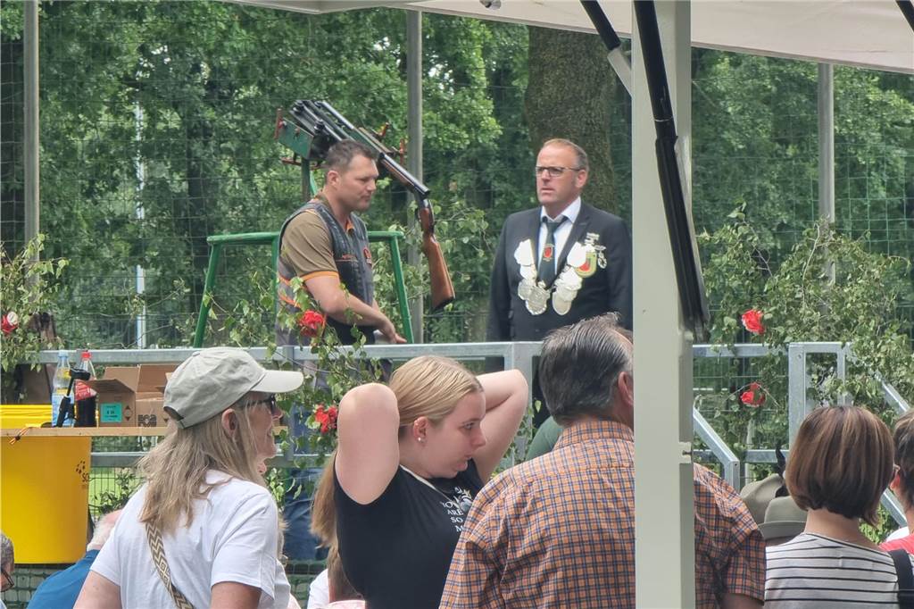 Impressionen vom Vogelschießen der Nienborger Bürgerschützen 2024. 