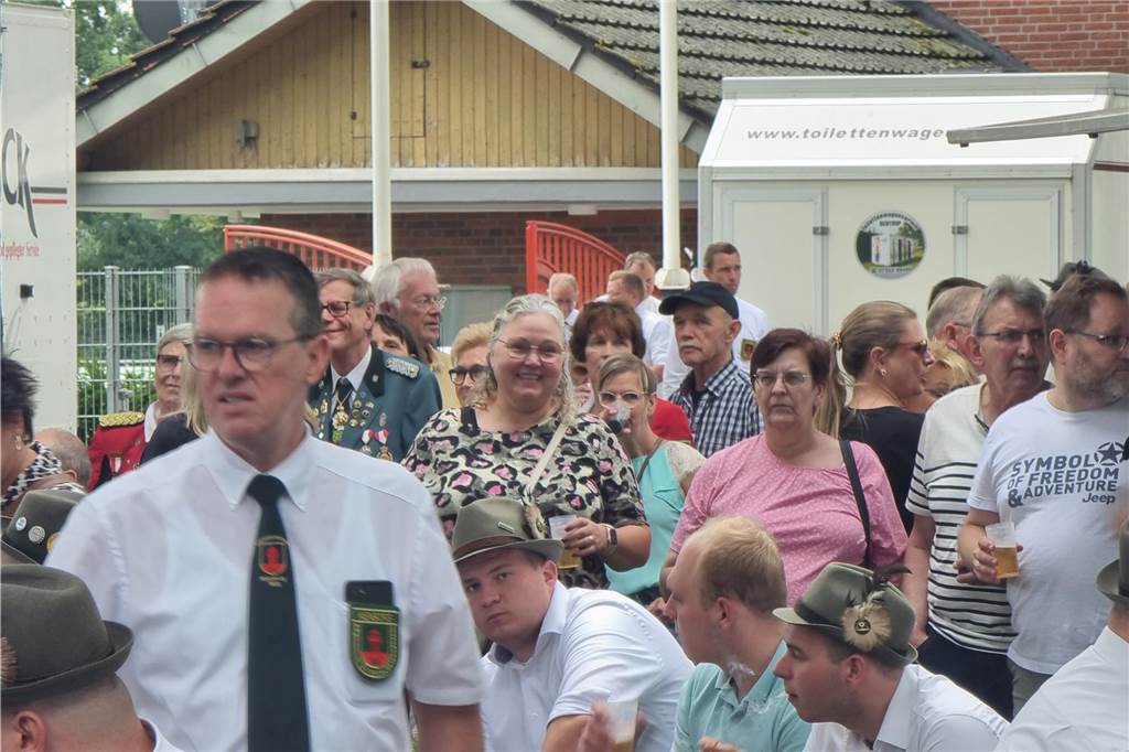 Impressionen vom Vogelschießen der Nienborger Bürgerschützen 2024. 