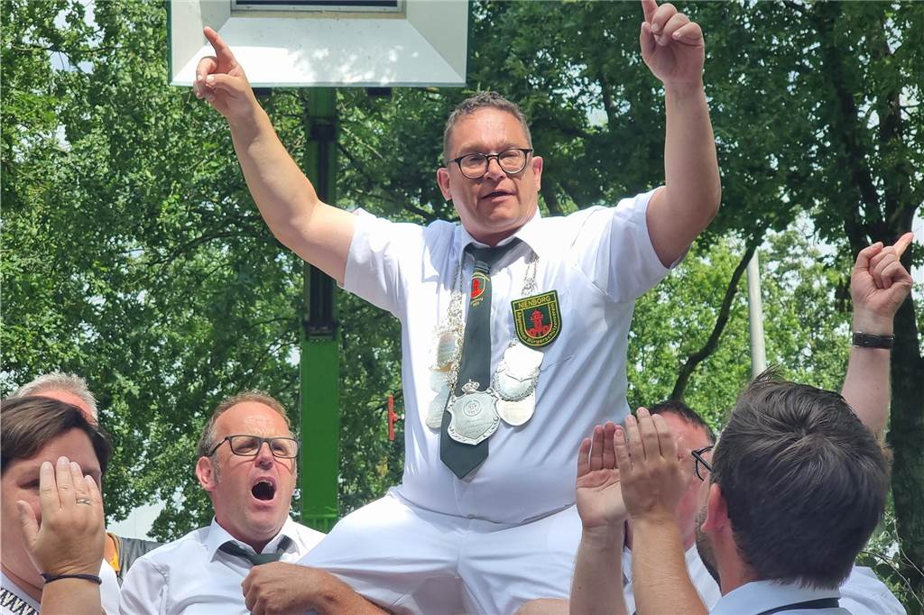 Impressionen vom Vogelschießen der Nienborger Bürgerschützen 2024. 