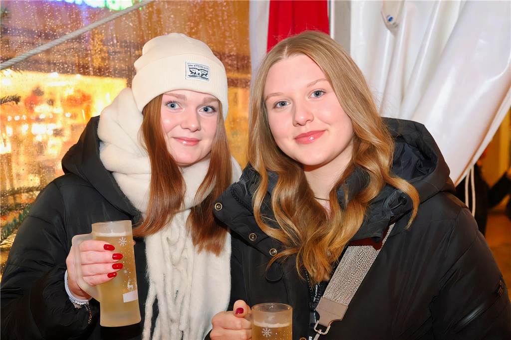 Impressionen vom Winterzauber auf dem Marktplatz in Dorsten mit WirSing