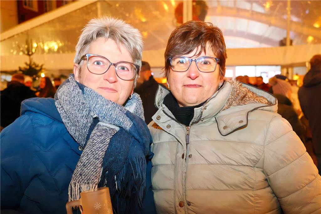 Impressionen vom Winterzauber auf dem Marktplatz in Dorsten mit WirSing