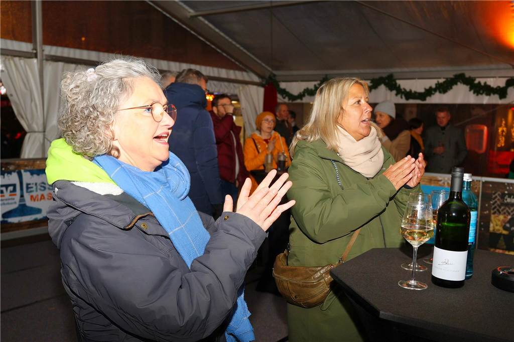 Impressionen vom Winterzauber auf dem Marktplatz in Dorsten mit WirSing