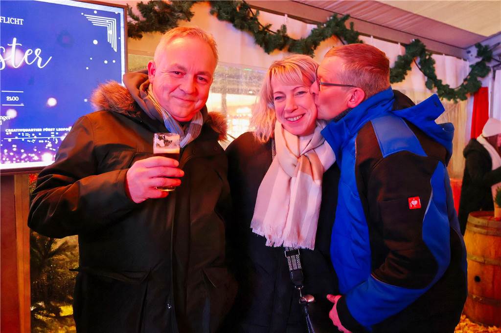 Impressionen vom Winterzauber auf dem Marktplatz in Dorsten mit WirSing