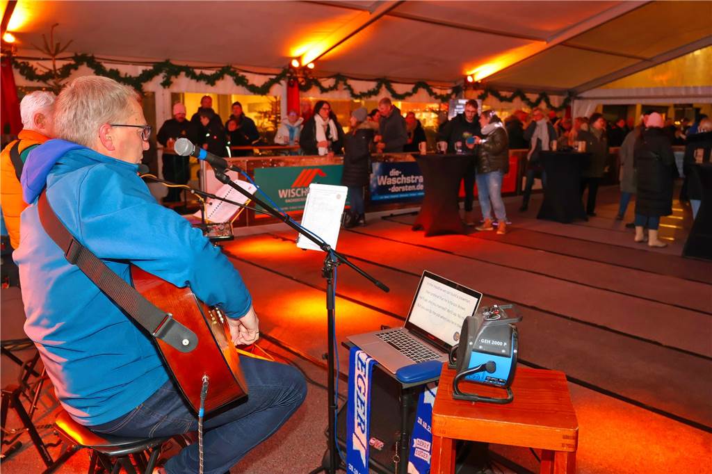 Impressionen vom Winterzauber auf dem Marktplatz in Dorsten mit WirSing