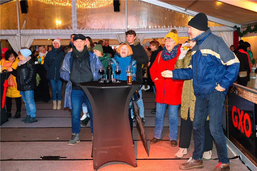 Impressionen vom Winterzauber auf dem Marktplatz in Dorsten mit WirSing