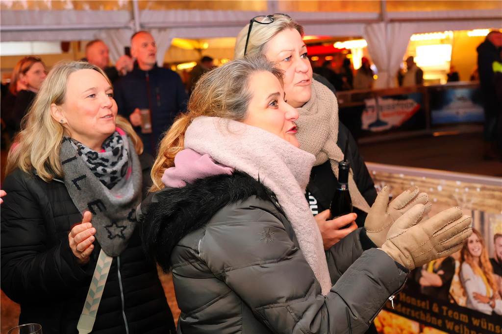 Impressionen vom Winterzauber auf dem Marktplatz in Dorsten mit WirSing