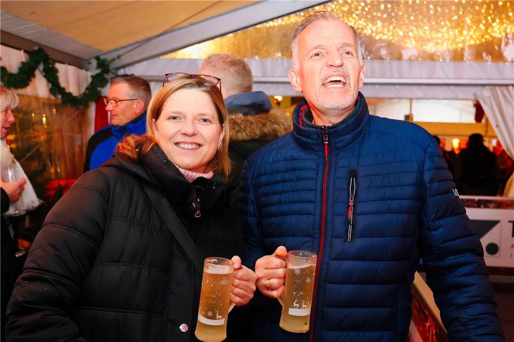 Impressionen vom Winterzauber auf dem Marktplatz in Dorsten mit WirSing
