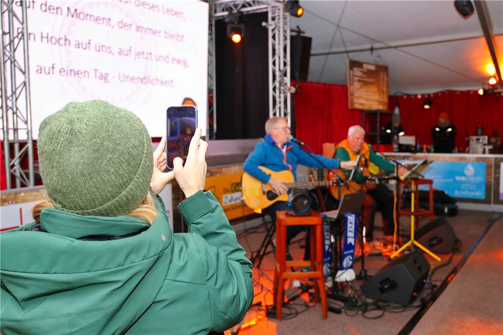 Impressionen vom Winterzauber auf dem Marktplatz in Dorsten mit WirSing