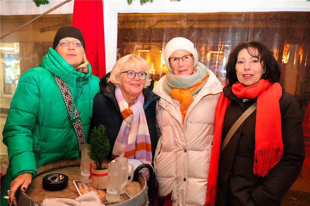 Impressionen vom Winterzauber auf dem Marktplatz in Dorsten mit WirSing