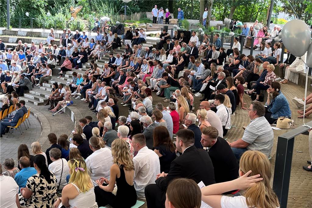 Impressionen von der Abitur-Feier des Gymnasium Petrinum