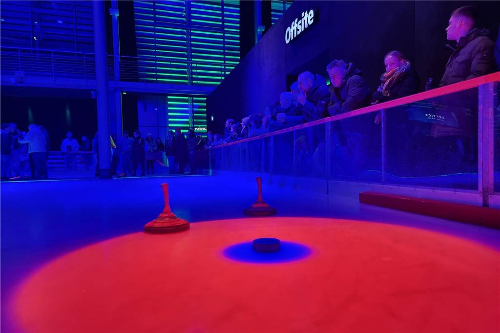 Viele Fotos: Eisstockturnier bei Tobit elektrisiert Teams und Zuschauer x