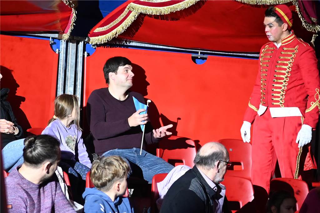 Impressionen von der Premiere des Dorstener Weihnachtscircus'