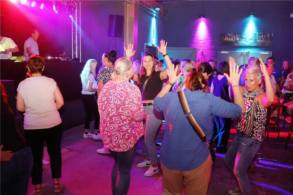 Impressionen von der "Tanzbar - Dorsten tanzt" in der Galerie der Traumfänger Fürst Leopold in Dorsten