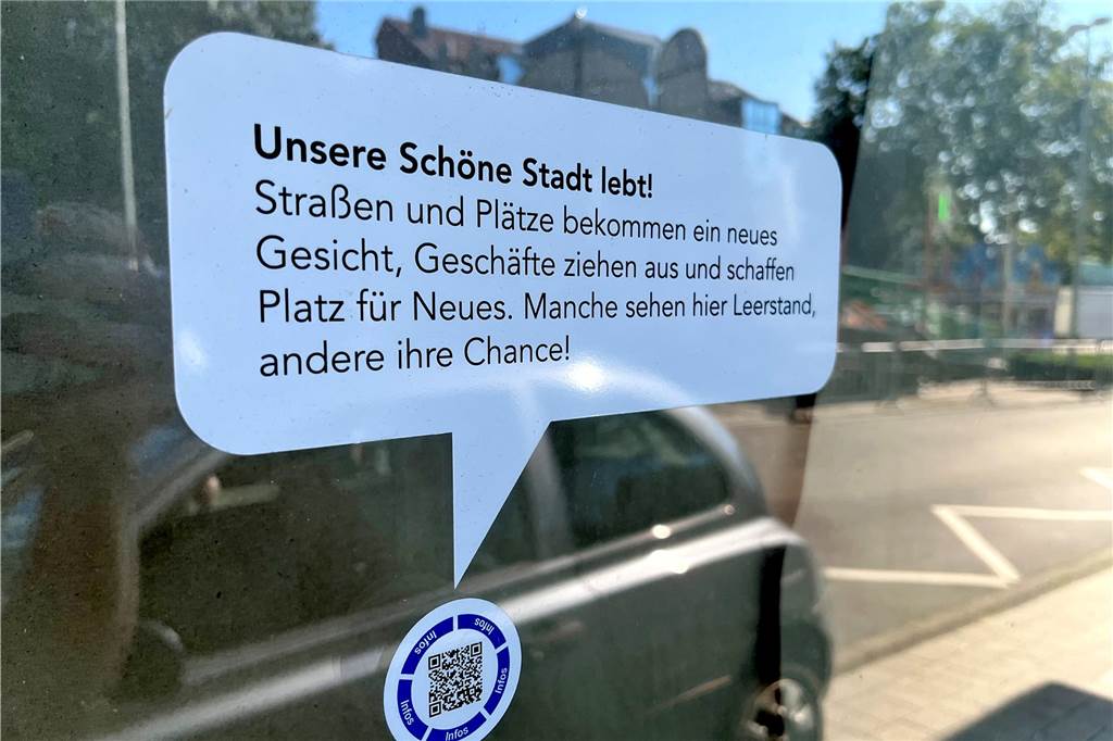 Feinkostgeschäft in Ahaus: Zwei Zusagen aber noch kein Betreiber Unter anderem per QR-Code wird nach neuen Nutzungen für die Leerstände gesucht.