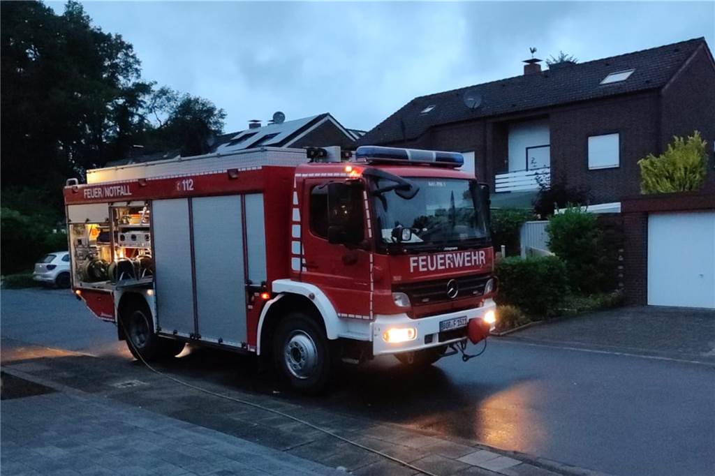 Am Tag danach: Was das Unwetter im Westmünsterland angerichtet hat In Ahaus war die Feuerwehr am Donnerstagabend im Einsatz. Hier und da hatte der Regen Keller volllaufen lassen.