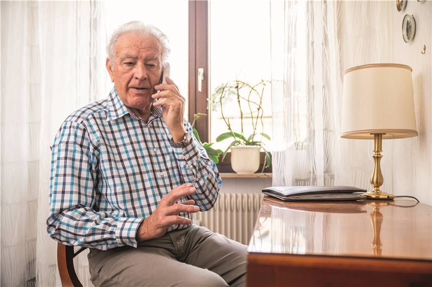 Kind hat angeblich tödlichen Unfall verursacht: Betrüger bringen Senior um viel Geld In Ascheberg ist ein Senior um einen mittleren fünfstelligen Betrag gebracht worden.