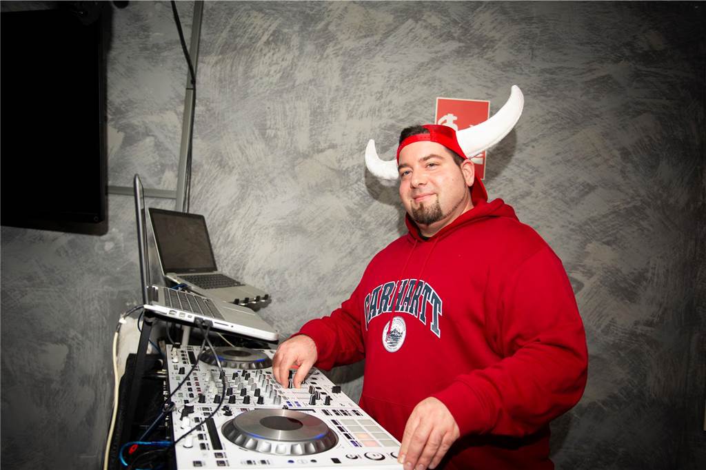 
In bester Stimmung zeigen sich die Discjockeys.
