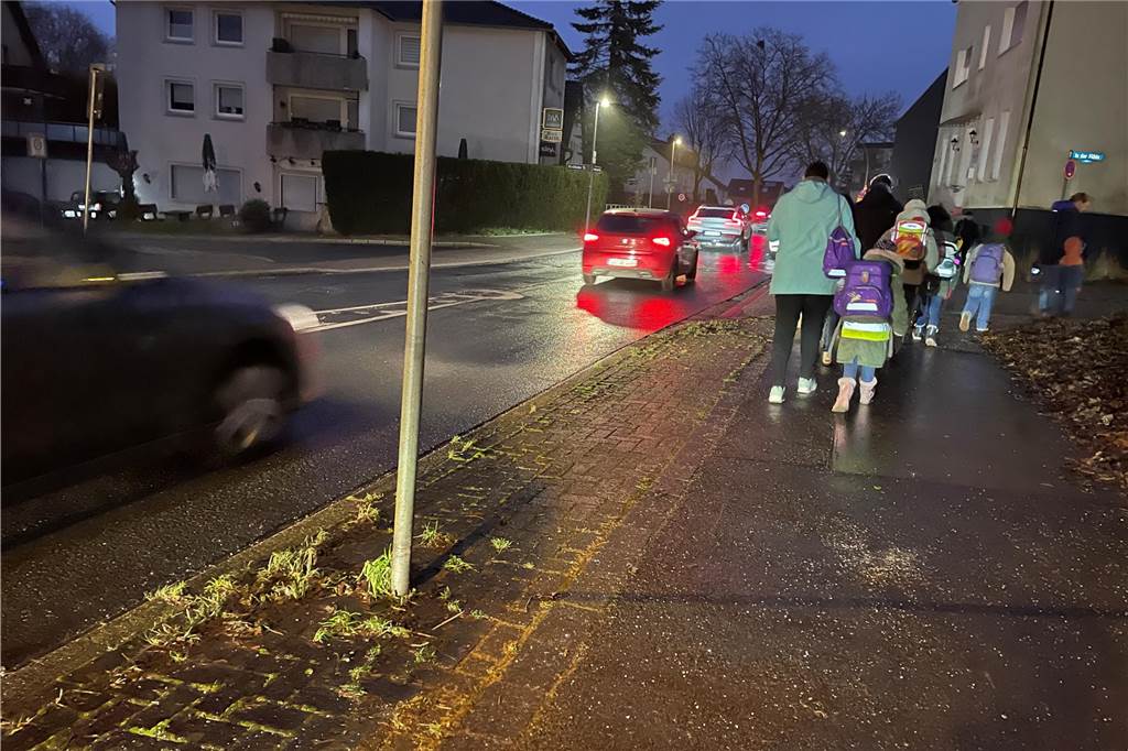 Glatte Straßen sorgten für Unfälle und Einschränkungen auf den Straßen