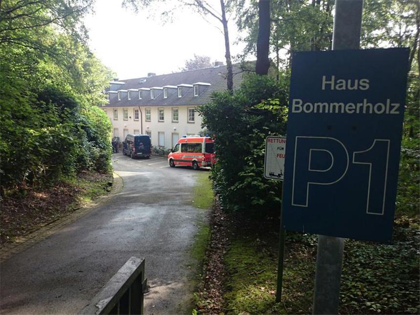 Brandanschlag auf geplantes Flüchtlingsheim In dem ehemaligen Gästehaus der Uni Witten-Herdecke sollten Flüchtlinge untergebracht werden.