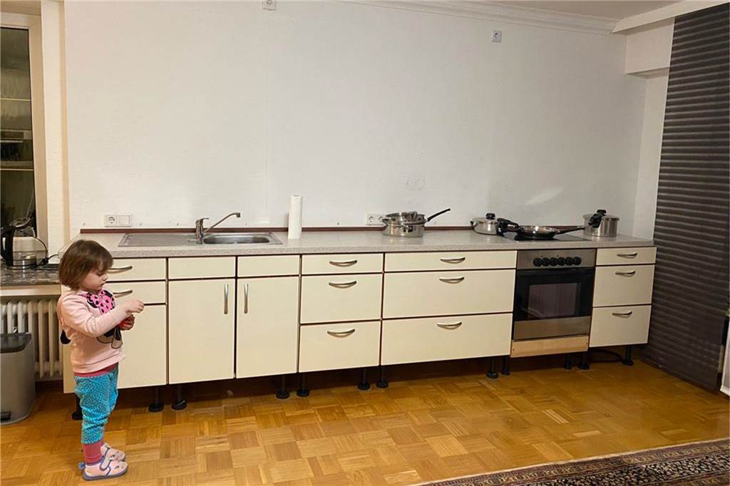Nachbarschaftsaktion für Ukraine in 48 Stunden: „Das war der Wahnsinn“ In dem Haus gibt es zwei Küchen für die zwei Familien, die im März dort eingezogen sind.