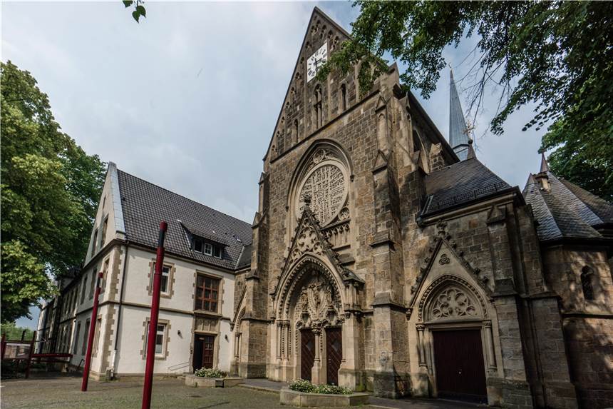 Corona-Ausbruch in Sankt Franziskus – Gottesdienste abgesagt In dem Kloster der Sankt-Franziskus-Gemeinde im Kaiserstraßenviertel kam es zu mehren Corona-Infektionen.