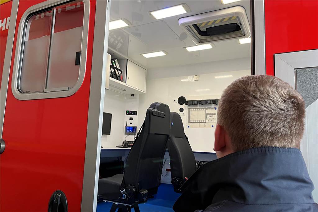 1.000-mal rückte die Dorstener Feuerwehr im vergangenen Jahr aus In dem neuen Gerätewagen Messtechnik gibt es zwei mobile Arbeitsplätze.